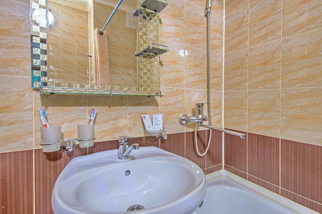 Cozy apartment on Rozybakiev 145. Atakent Ałma Ata Zewnętrze zdjęcie
