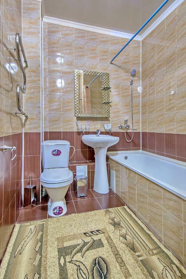 Cozy apartment on Rozybakiev 145. Atakent Ałma Ata Zewnętrze zdjęcie